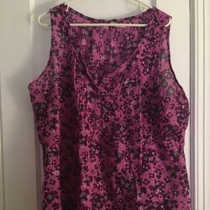 New without tags old navy tank